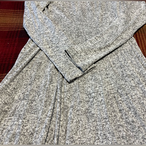 Grey sweater dress.  Dolan.  Size small. - Picture 6 of 8